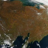 Яркие краски осени: вид из космоса