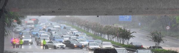 Тайфун «Чемпака» обрушился на южный Китай