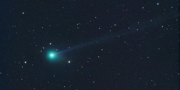 Зелёная комета с синим хвостом приблизится к Земле 27 ноября