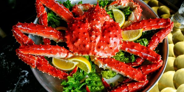 Приморцы отведают крабового мяса на месяц позже