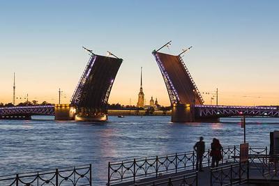 Петербург признали лучшим туристическим направлением в Европе Петербург признали лучшим туристическим направлением в Европе
