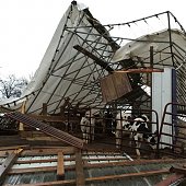 По Среднему Западу США пронеслось около 50 торнадо