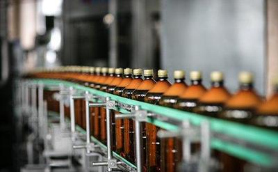 В России запретили продажу больших бутылок пива В России запретили продажу больших бутылок пива