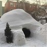 Житель Нью-Йорка предложил туристам переночевать в сугробе за 200 долларов