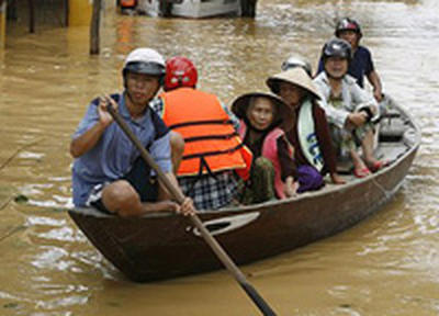 Тайфун-убийца Ketsana на Филиппинах, во Вьетнаме, Камбодже и Лаосе (ФОТО)