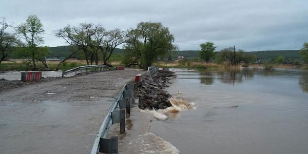 Дорожное сообщение с селом Кроуновка временно прервано из-за паводка