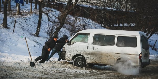 ГИБДД Приморья просит водителей в ближайшие дни отказаться от поездок