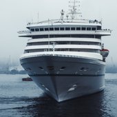 Первый в этом году круизный лайнер прибыл во Владивосток