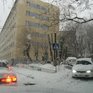Снегопад парализовал движение во Владивостоке