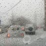 Снегопад парализовал движение во Владивостоке