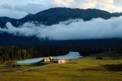 Вода полностью ушла из поселка Амгу, где затопило 72 дома