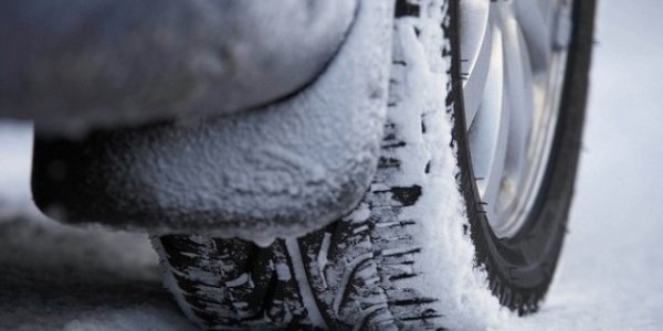 Россияне начали экономить на зимних шинах