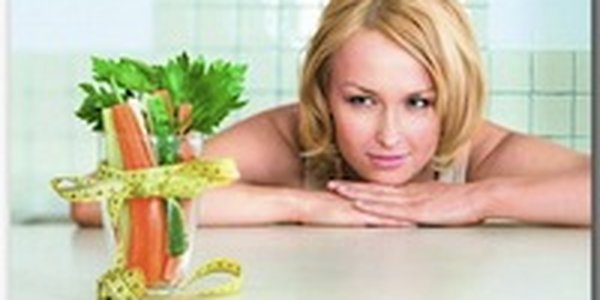 Женщины тратят на сидение на диетах 17 лет своей жизни