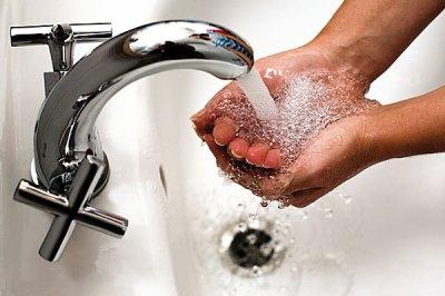 Горячая вода постепенно возвращается в дома жителей Владивостока